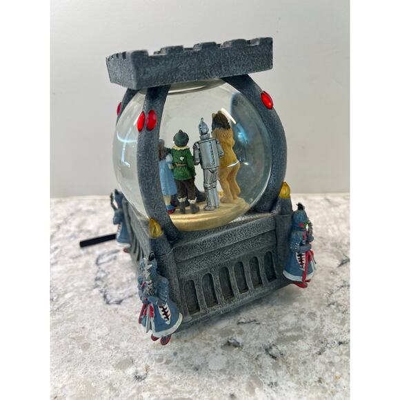 Wizard of Oz Wicked Witch Musical Water Globe Dorothy Judy Garland JL - Picture 5 of 11